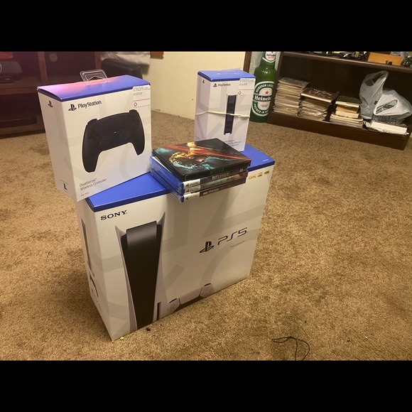 Ps5 brand new bundle pack never opened - Picture 2 of 2